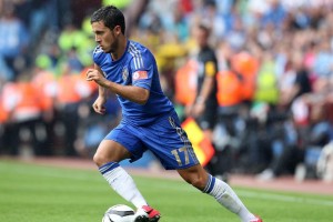 开云APP-F1街道赛之夜，巴尔韦德关键时刻站出来，当喧嚣赛道遇见足球心脏