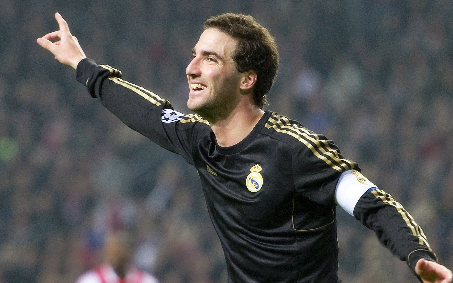 特奥爆发，阿尔及利亚血脉粉碎国际米兰的钢铁机器