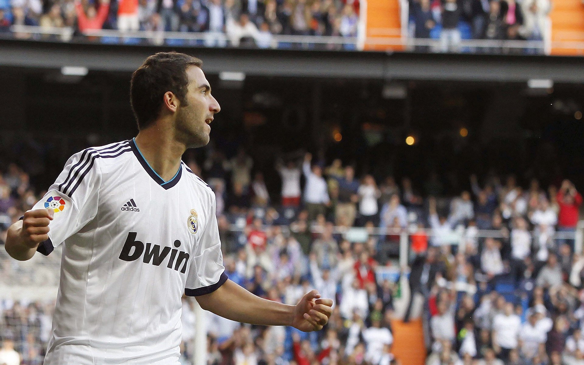 当非洲雄鹰掠过巴黎，尼日利亚的爆冷与三笘薰的无解启示